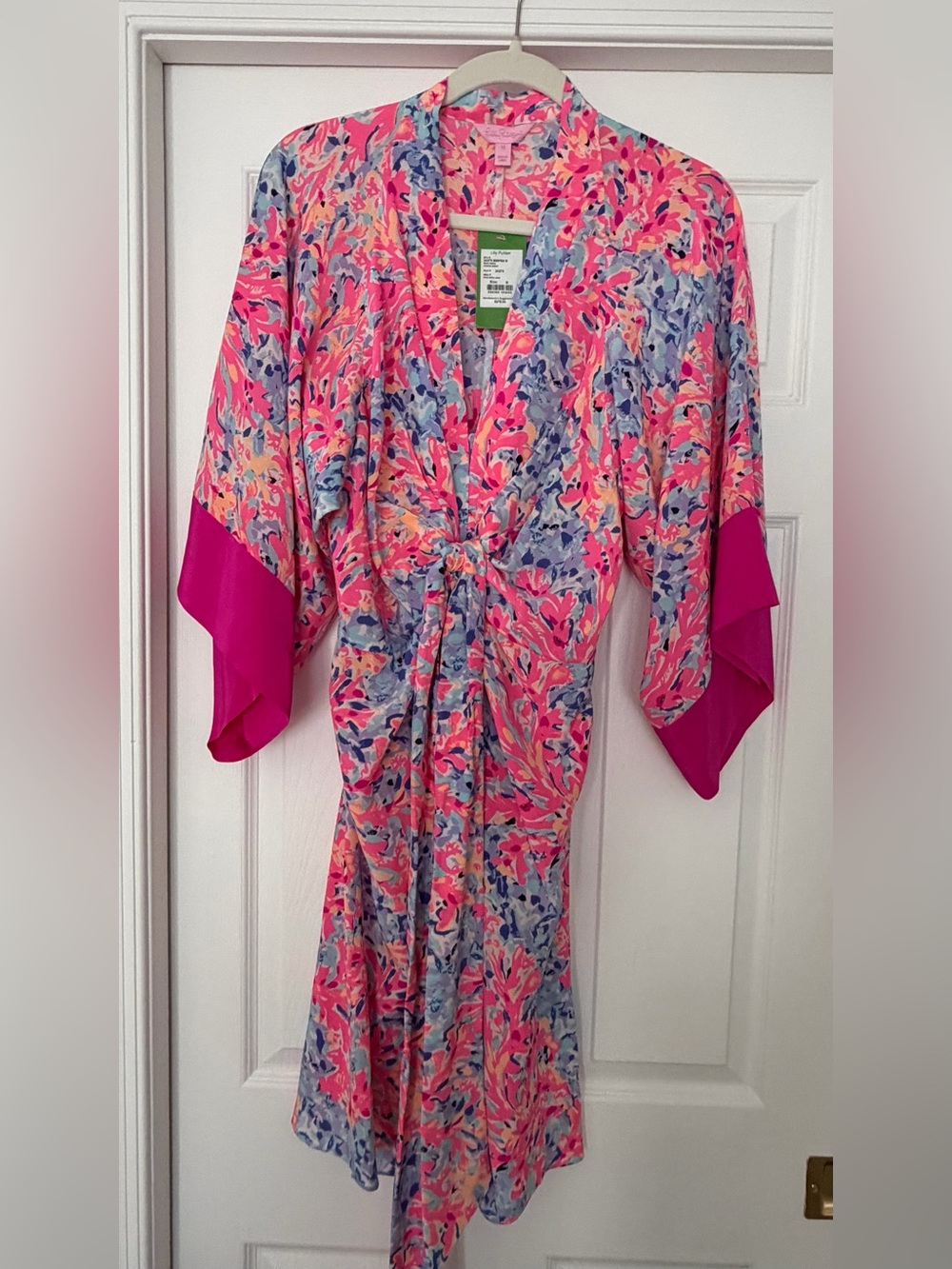 NWT Lilly Pulitzer Kimora Dress Tie-Front Kimono Dress Coco Coral Crab. Size M